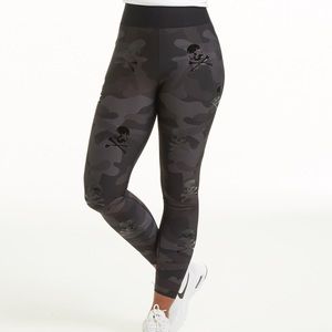 Gray Camo Ultracor with Star Eyed Skull